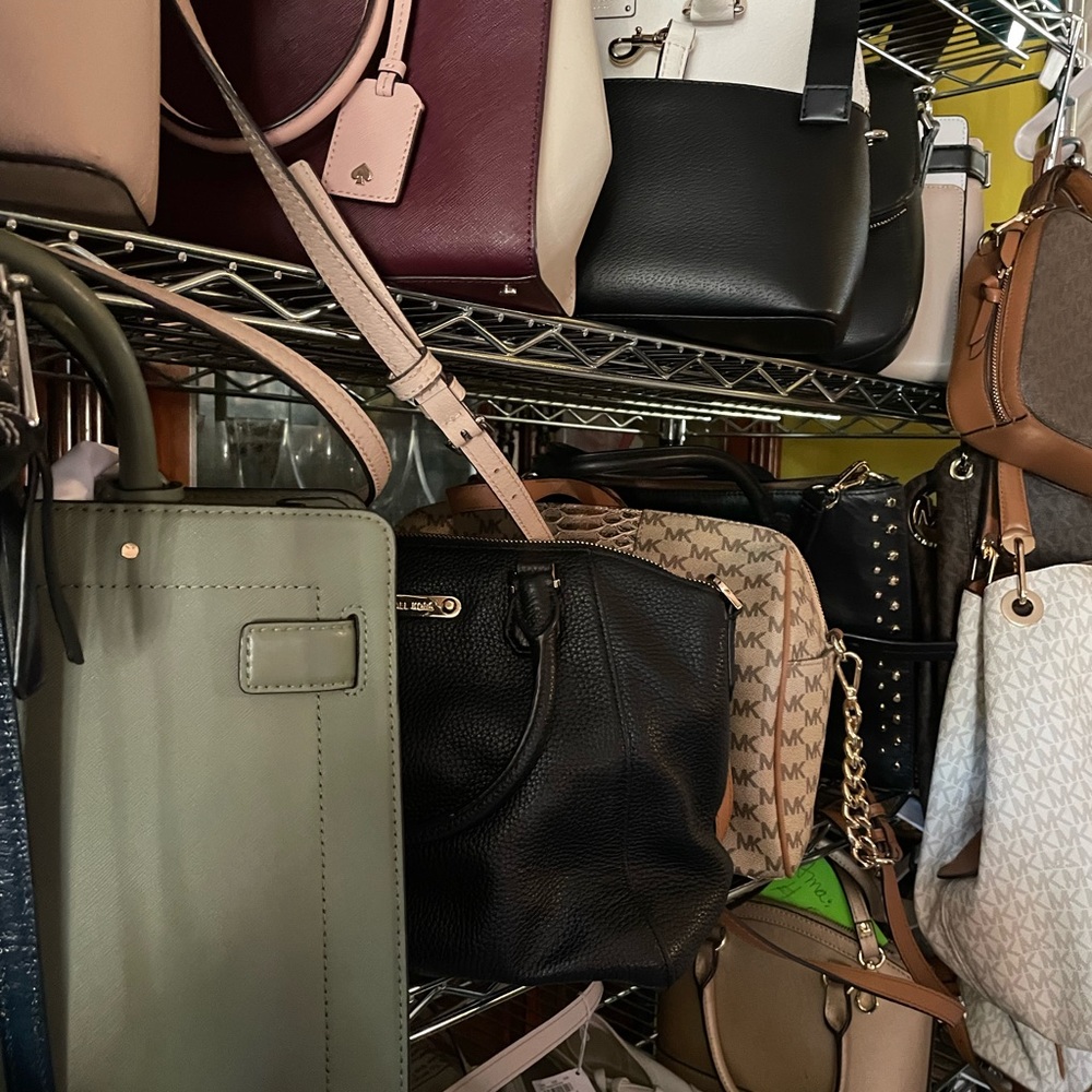 purses - Picture 2 of 2